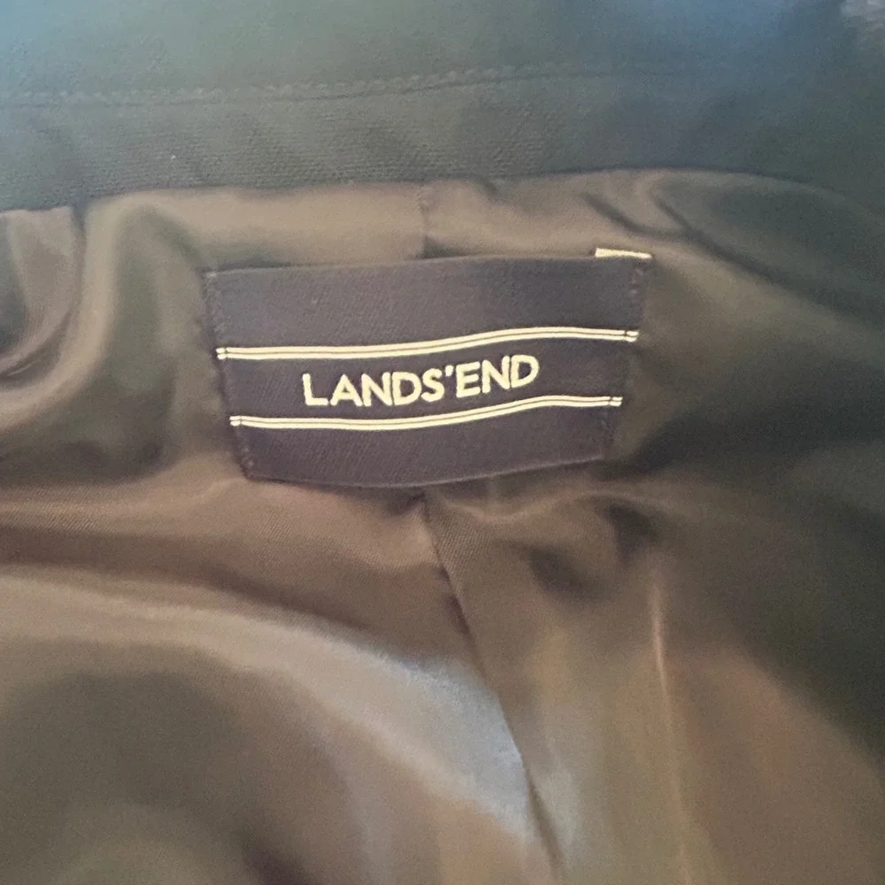 Lands End Navy Blue School Blazer Gold Buttons Boys Size 8 Cedar Hill Prep Patch